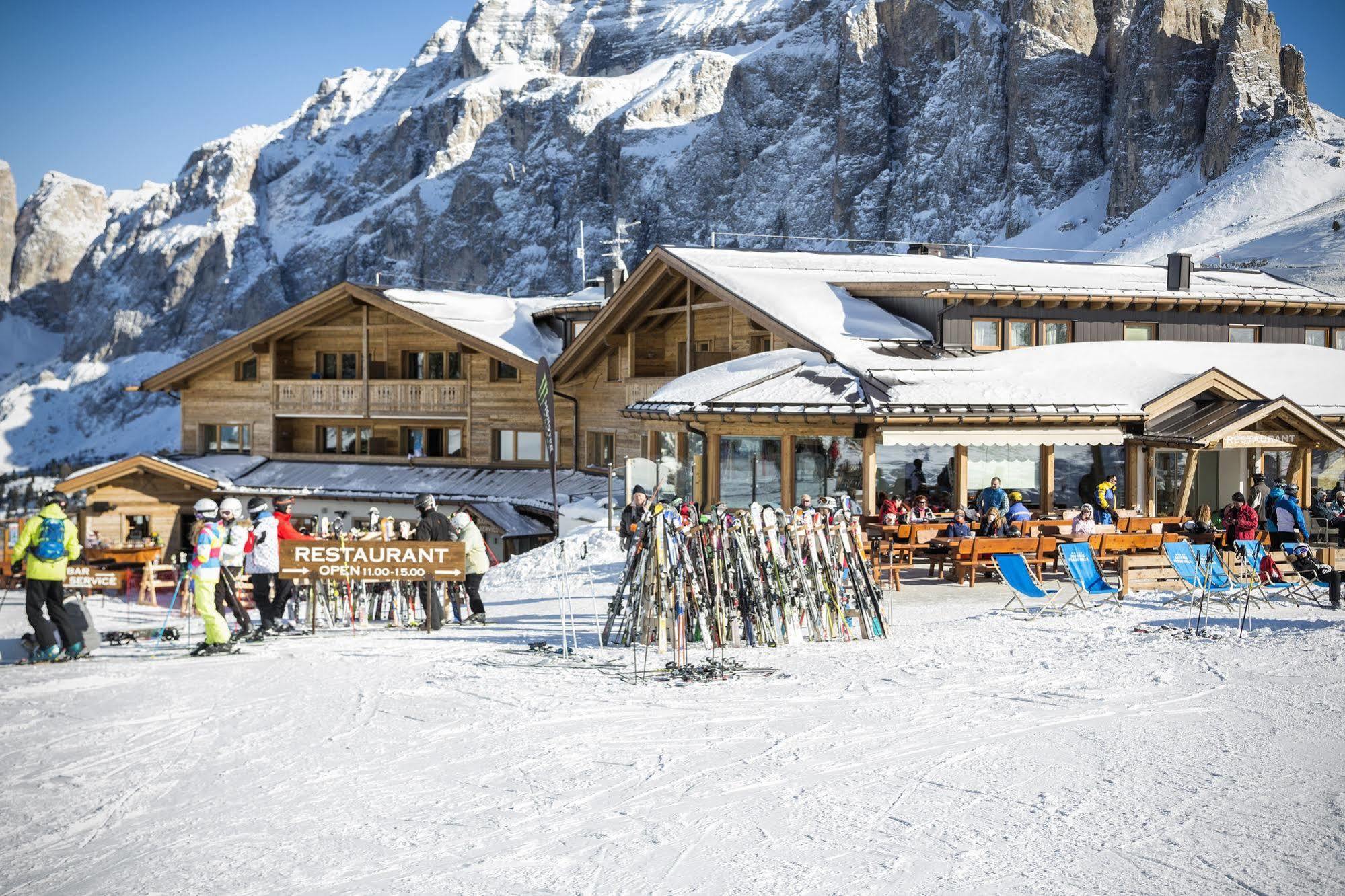 ОТЕЛЬ PASSO SELLA DOLOMITI MOUNTAIN RESORT СЕЛЬВА-ДИ-ВАЛЬ-ГАРДЕНА 4*  (Италия) - от 42607 RUB | NOCHI